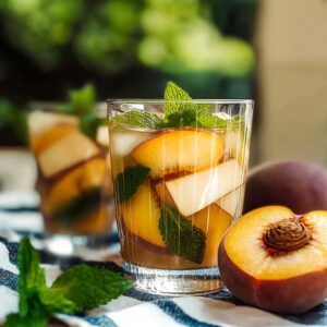 Refreshing Infused Water with Peach and Mint Recipe – Peach Mint Infused Water